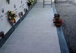 Il marciapiede rifatto
